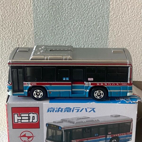 トミカ いすゞエルガ 京浜急行バス特注 はたらくくるま