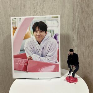 「EYELOVEYOUテオのいる日」写真集 & アクリルスタンド セット