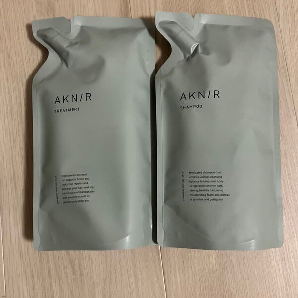 AKNIR アクニー 薬用ヘアシャンプー .トリートメント詰め替え 300ml 医薬部外品 ヘアケア