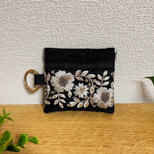 018 インド刺繍リボンのバネ口ポーチ ハンドメイド ミニポーチ コインケ-ス 携帯ゴミ袋ポーチ アクセサリーポーチ ピルケース