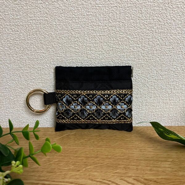 019 インド刺繍リボンのバネ口ポーチ ハンドメイド ミニポーチ 携帯ゴミ袋ポーチ コインケース アクセサリーポーチ ピルケース