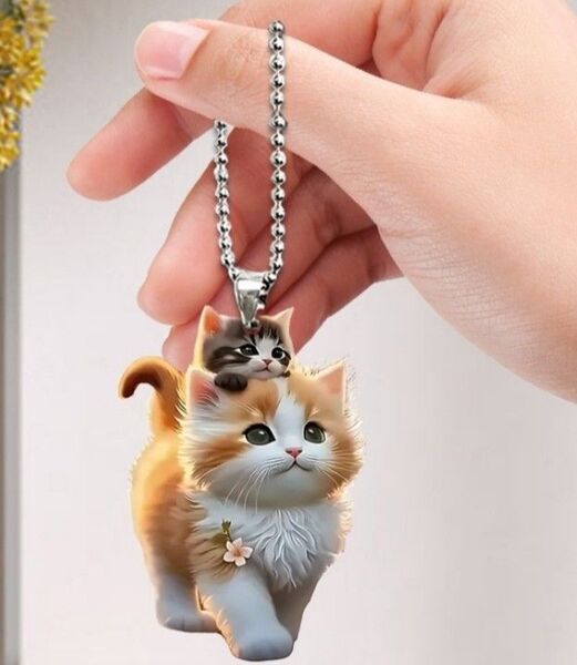 可愛い おんぶ猫 キーホルダー 茶シロ キジシロ A-33