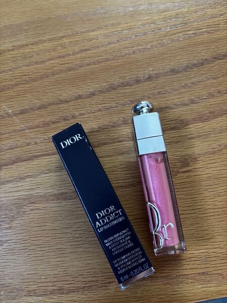 DIOR ADDICT LIPMAXIMIZER 010ホログラフィックピンク