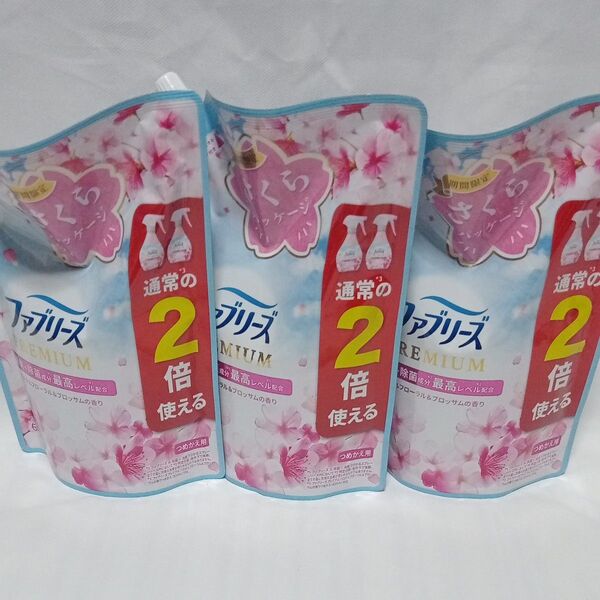 ファブリーズ 布用 W除菌+消臭 プレミアム パステルフローラル&ブロッサムの香り 詰め替え640ml