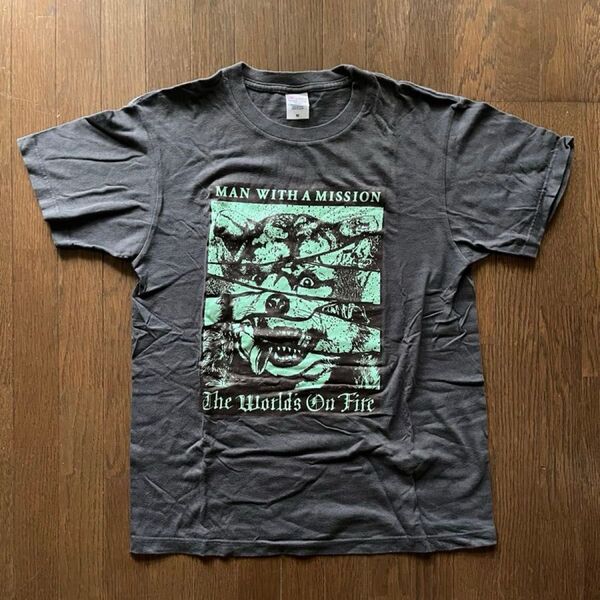 MAN WITH A MISSION The World's On Fire ツアーTシャツ Mサイズ グレー