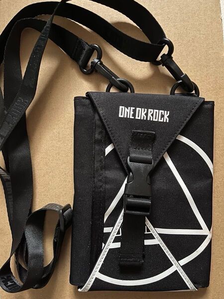ワンオク ONE OK ROCK 2016年渚園Live ポシェット ※訳あり※