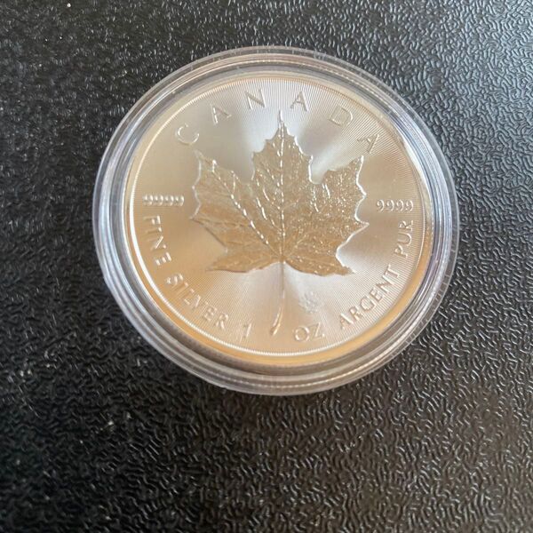 銀貨 99.9% 純銀 シルバー メイプルリーフ 銀貨 1オンス チャールズ国王 メープルリーフ Canada カナダ 2025
