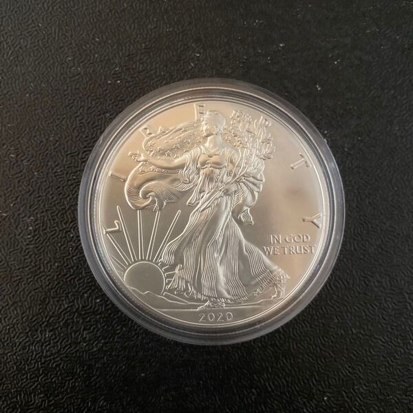 銀貨 99.9% 純銀 シルバー イーグル 銀貨 1オンス Silver Eagle メリケン USA アメリカ 米国 2020