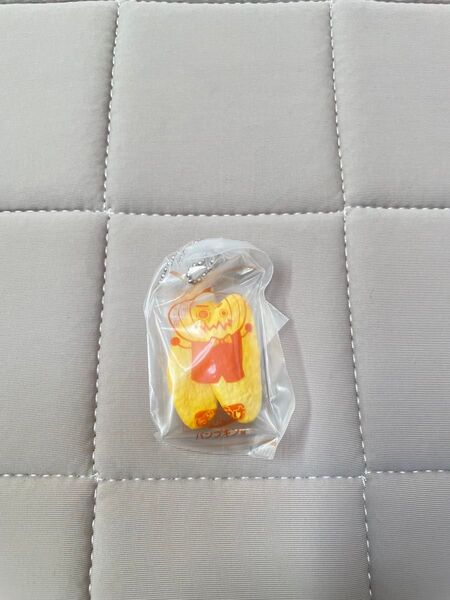 ばかうけ ミニチュアチャーム パンプキン味 ガチャ