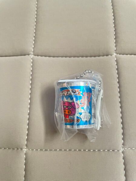おやつカンパニー ブタメン ミニチュアチャーム スペシャル タン塩味 キラキラ ガチャ