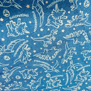 恐竜 オックス生地 はぎれ 50×110cm