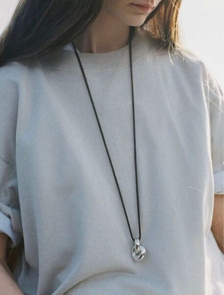 Llife DOUBLE RING PENDANT