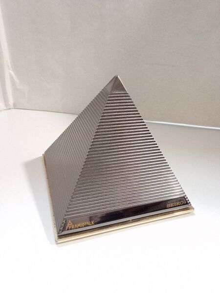 昭和レトロ 置時計 セイコー ピラミッドトーク DA585K