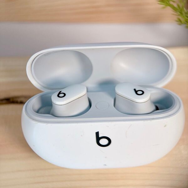 Beats Studio Buds イヤホン