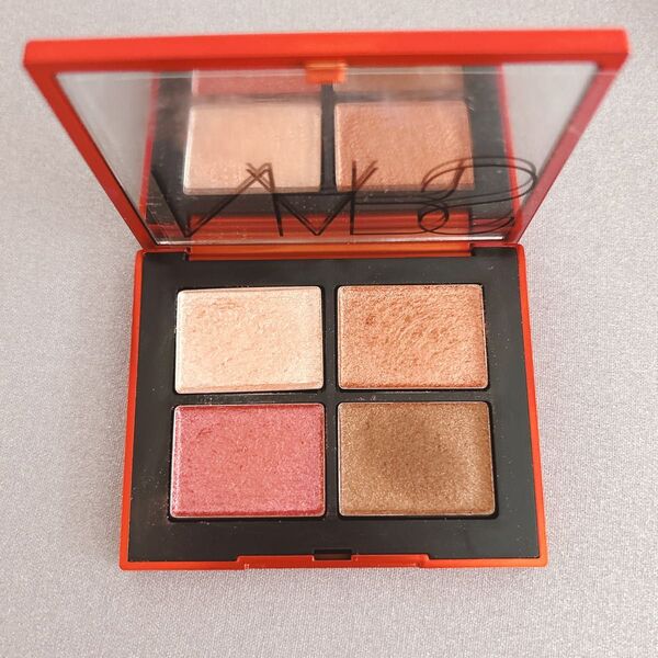 【限定】NARS (ナーズ) クワッドアイシャドー03140 美品