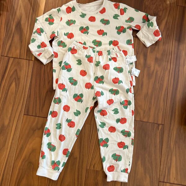 ユニクロ ツペラツペラ リンゴ柄パジャマセット 110cm 長袖 パジャマ 上下セット キッズ 男の子 女の子 長ズボン 部屋着