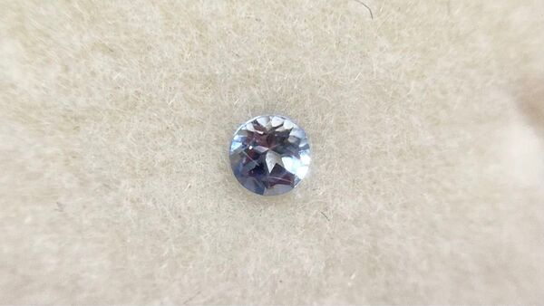 値下げ!超希少石!ジェレメジェバイト 0.08ct 2.4mm