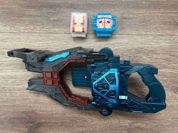変身銃 DXヴァレンバスター 仮面ライダーガヴ