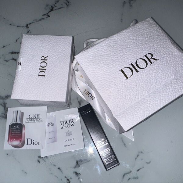 Dior ディオール リップグロス マキシマイザー 010