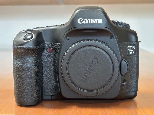 【使用感小】極上 Canon EOS 5D デジタル一眼レフカメラ ボディ
