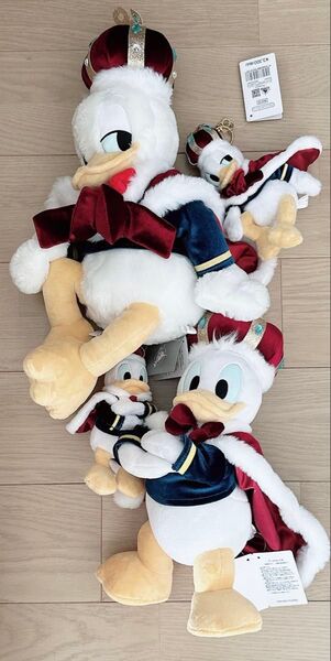 ディズニーストア ドナルド バースデー ぬいぐるみ ぬいぐるみキーホルダー 4点セット