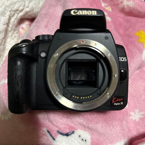 Canon EOS Kiss Digital N デジタル一眼レフカメラ キャノン