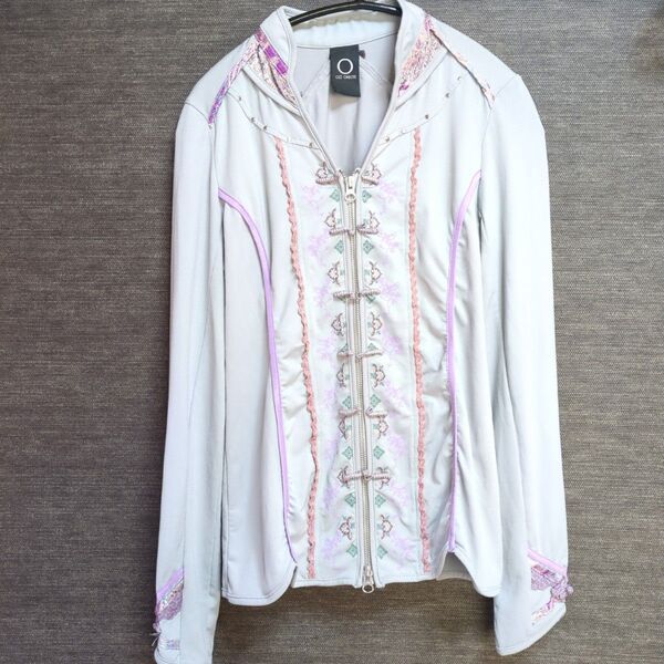 OZZ ONESTE 刺繍入り トップス チャイナ