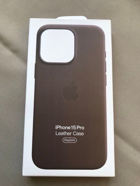 【純正品】iPhone 15Pro レザーケース トープ