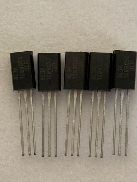 5個 トランジスター 2SD882L-P-T9N 30V3A NEC 2SD882 互換 DIY 修理
