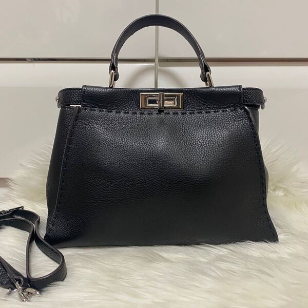 本日削除予定 ハンドバック ショルダーバッグ本革 FENDI ピーカブー風2way