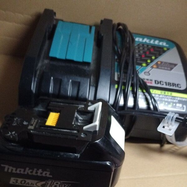 makita マキタ 純正 DC18RC 充電器 BL1830B バッテリー