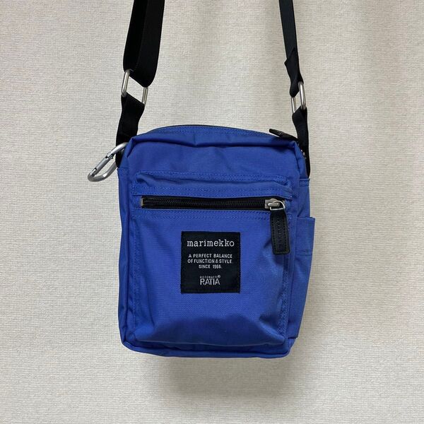 marimekko(マリメッコ) CASH&CARRYキャッシュ&キャリー) ブルー 斜め掛け ショルダーバッグ