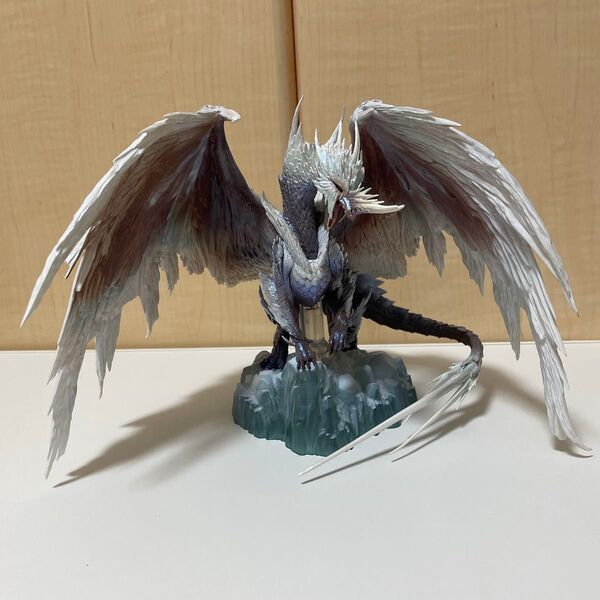 一番くじ モンスターハンターワールド アイスボーン イヴェルカーナ