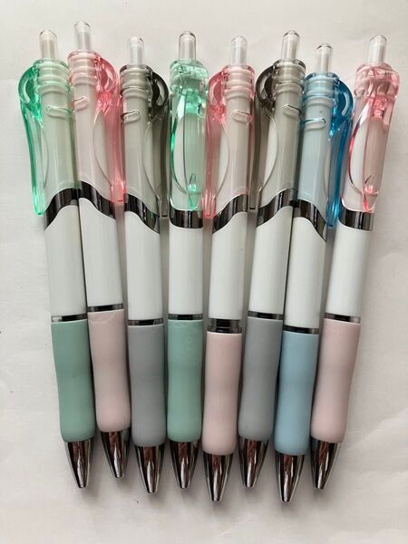 ボールペン8本のまとめ売り0.5mm