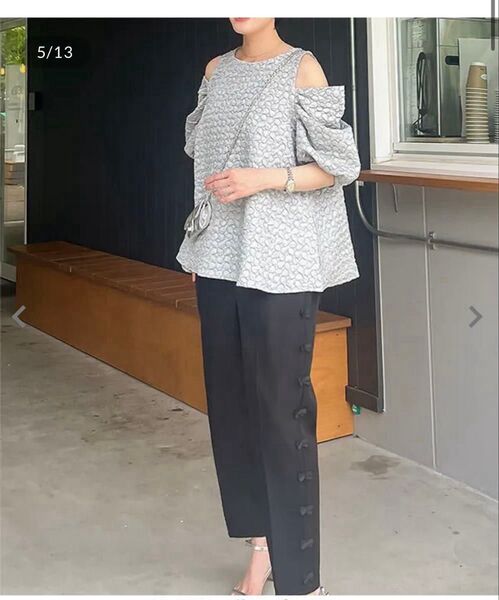 美品 カットオフショルダージャガードブラウス 完売品 期間限定 SALE 夏服