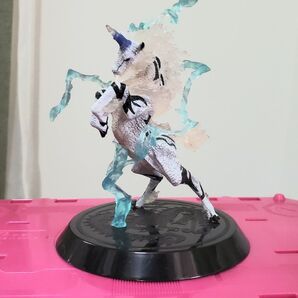 モンスターハンター モンハン フィギュア キリン(クリアver)