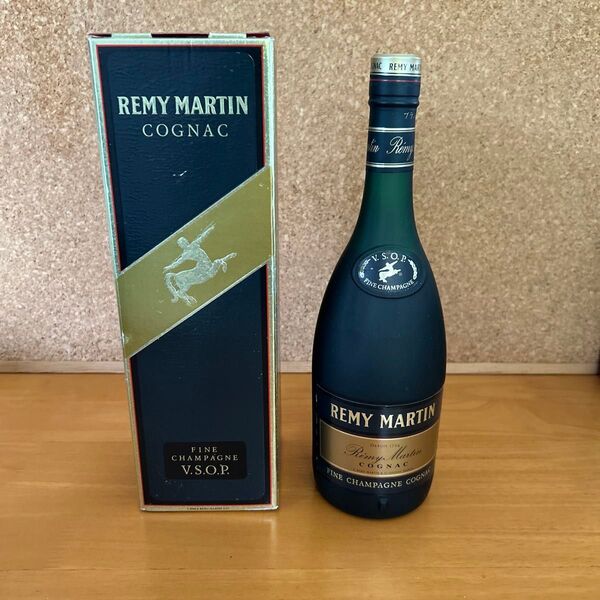REMY MARTIN FINE CHAMPAGNE COGNAC VSOP 古酒 レミーマルタン コニャック 未開栓