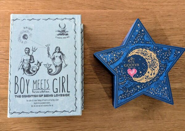 BOOK型 小物入れ BOY MEETS GIRL とGODIVAチョコレート空き箱 2個セット