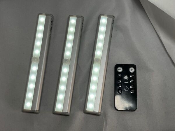 【中古品】LEDライト 裏面マグネット リモコン付