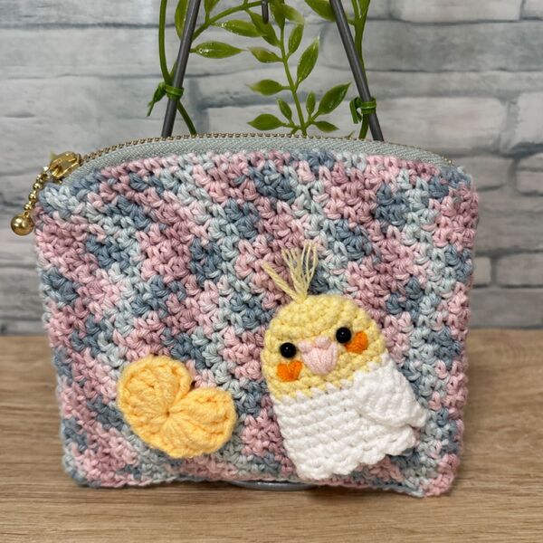 オカメインコちゃんのアップリケ付きファスナーポーチ ハンドメイド
