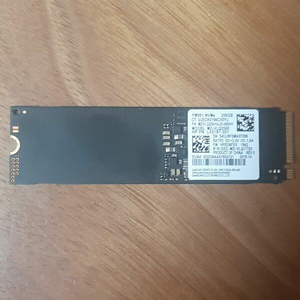 Samsung PM991 256GB PCIe M.2 SSD NVMe
