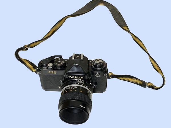 M6646 Nikon FE2 Micro-NIKKOR 55mm 1:2.8 ニコン カメラ レンズ 一眼 フィルムカメラ