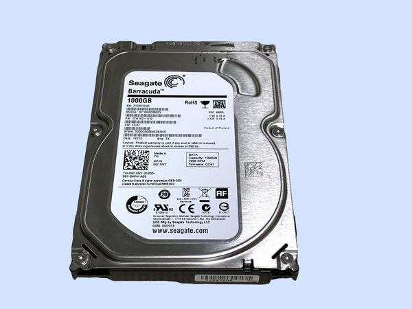 M6677 Seagate Barracuda 1TB HDD ST1000DM003 使用 15573時間