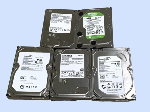 M6704 HDD ハードディスク 3.5インチ 1TB 5枚セット まとめ売り「注意」ジャンク