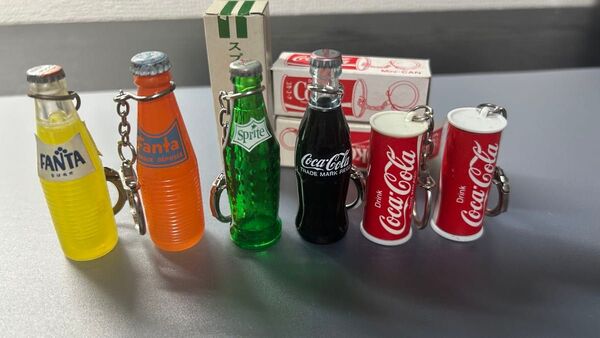 ファンタ スプライト コーラ ミニボトル ミニカン レトロ キーホルダー
