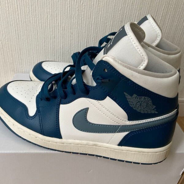 WMNS. NIKE エアジョーダン1 MID