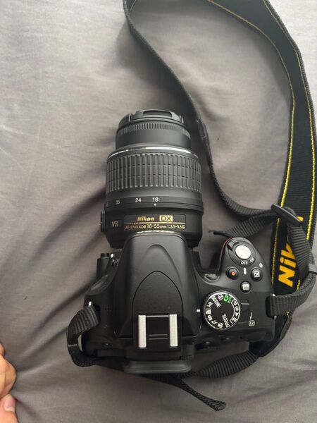 Nikon ニコン D5100 & AF-S 18-55mm & AF-S 55-300mm F4.5-5.6 G VR