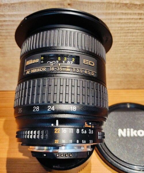 Nikon AF NIKKOR 18-35mm f3.5-4.5D