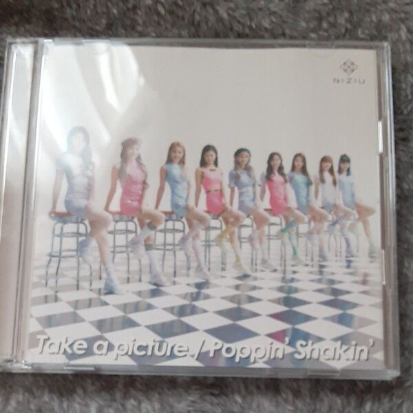 初回生産限定盤A (取) DVD付 NiziU CD+DVD/Take a picture/Poppin Shakin