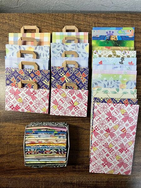ハンドメイド 折り紙のミニ紙袋10枚 ポチ袋15枚 小箱20ヶ